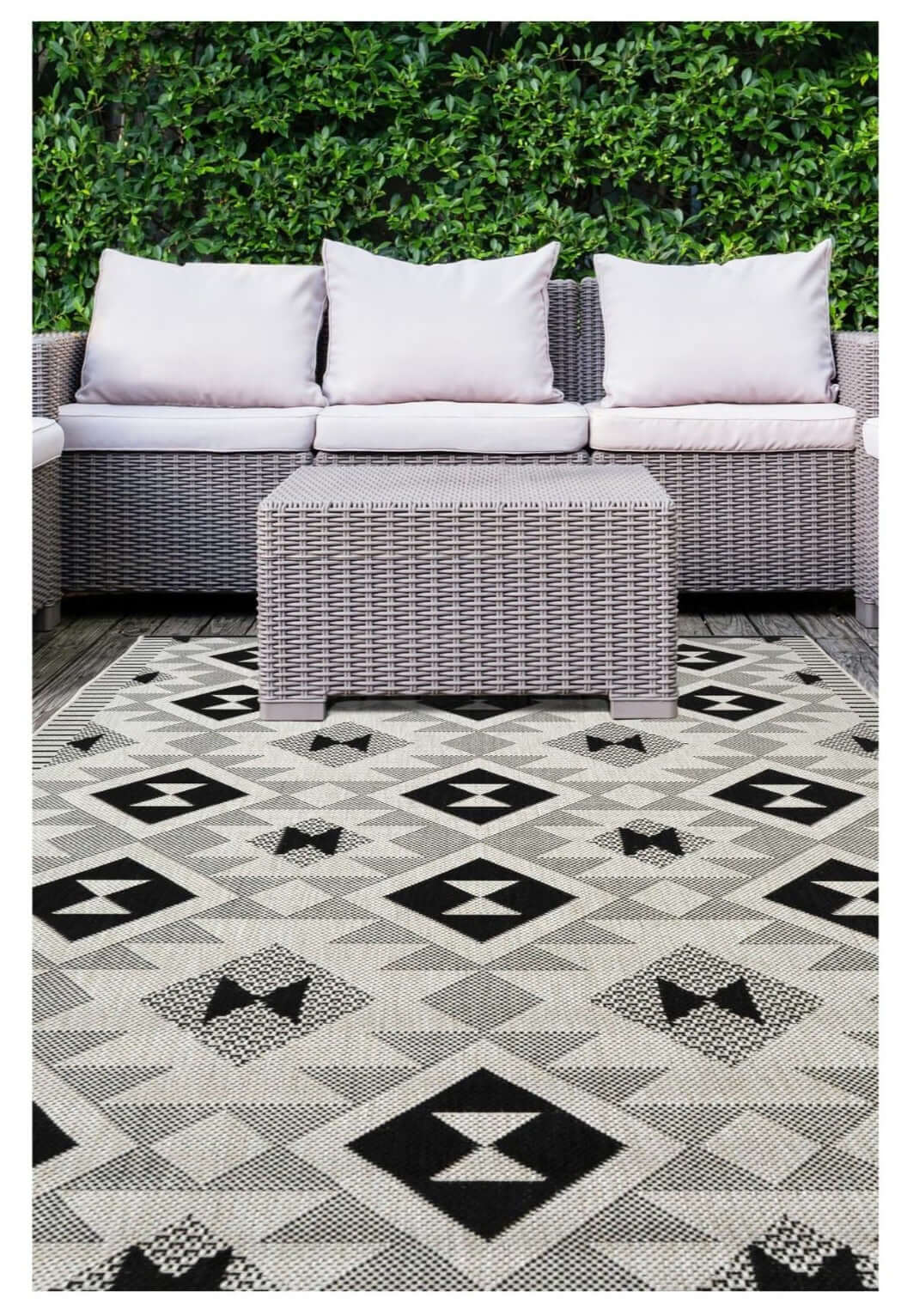 County Geo Chequer Indoor/Outdoor Rug | 11182A