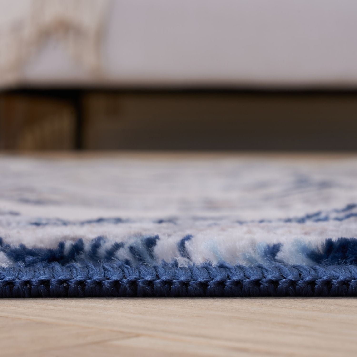 Montana Vintage Navy Rugs | 4000