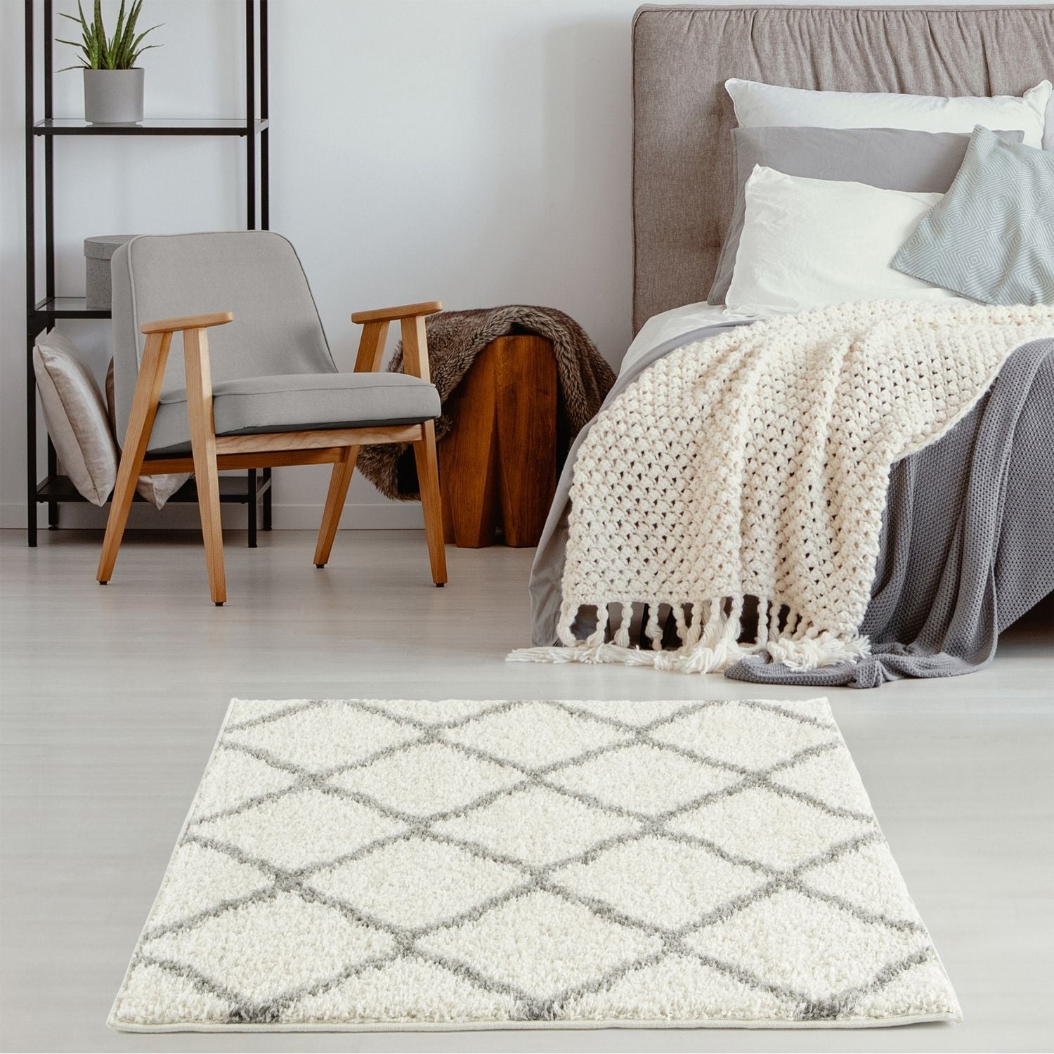 Moroccan Ivory Shaggy Rug | 700