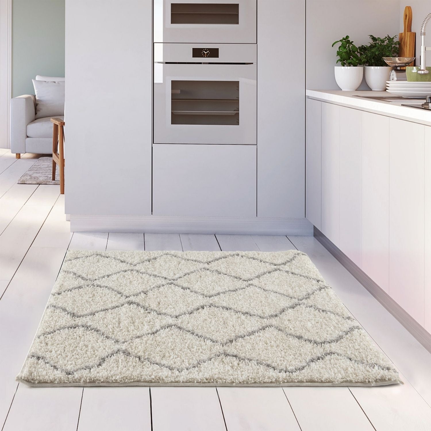 Moroccan Ivory Grey Shaggy Rug | 800