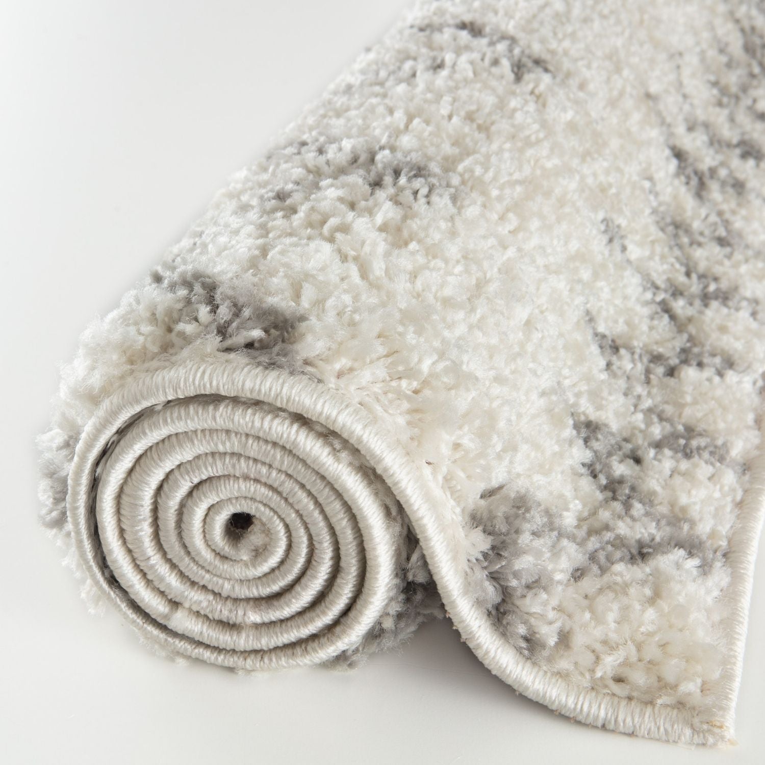 Moroccan Ivory Grey Shaggy Rug | 900