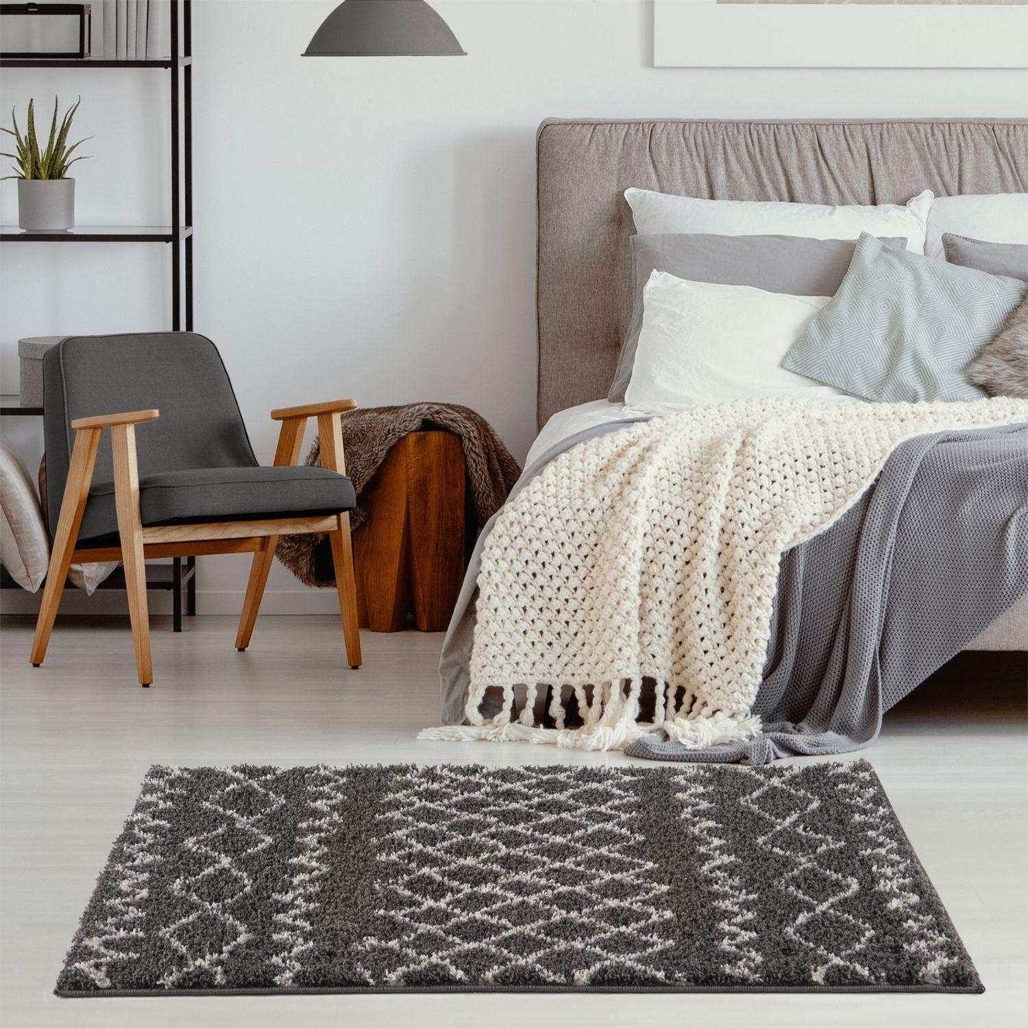 Moroccan Dark Grey Shaggy Rug | 940