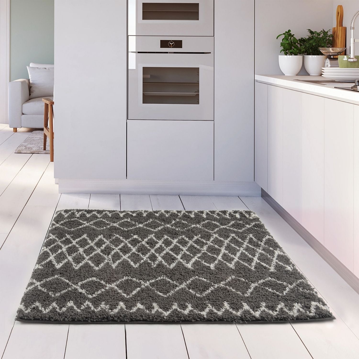 Moroccan Dark Grey Shaggy Rug | 940