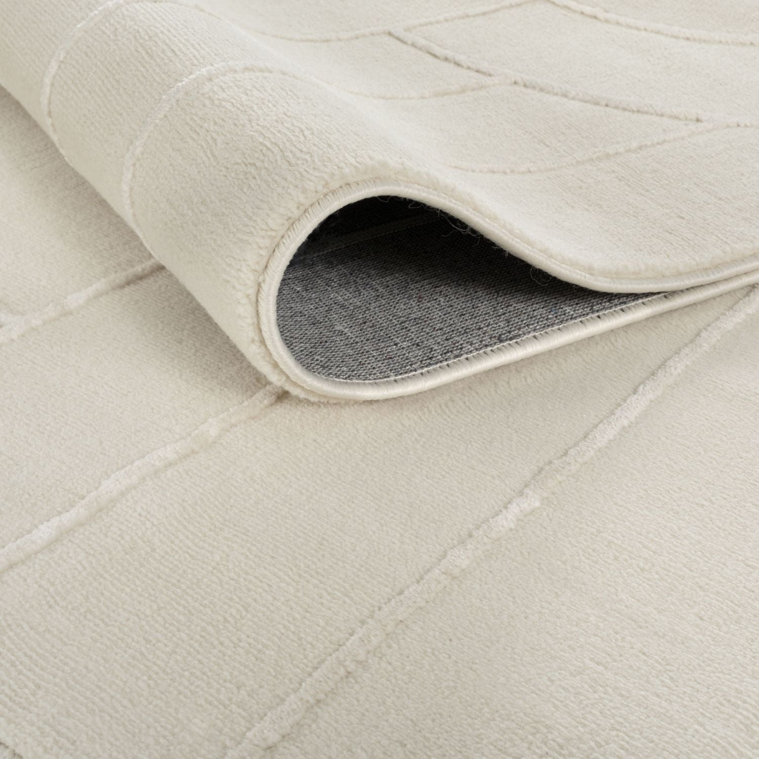 Aura Collection Rug Halo in Cream