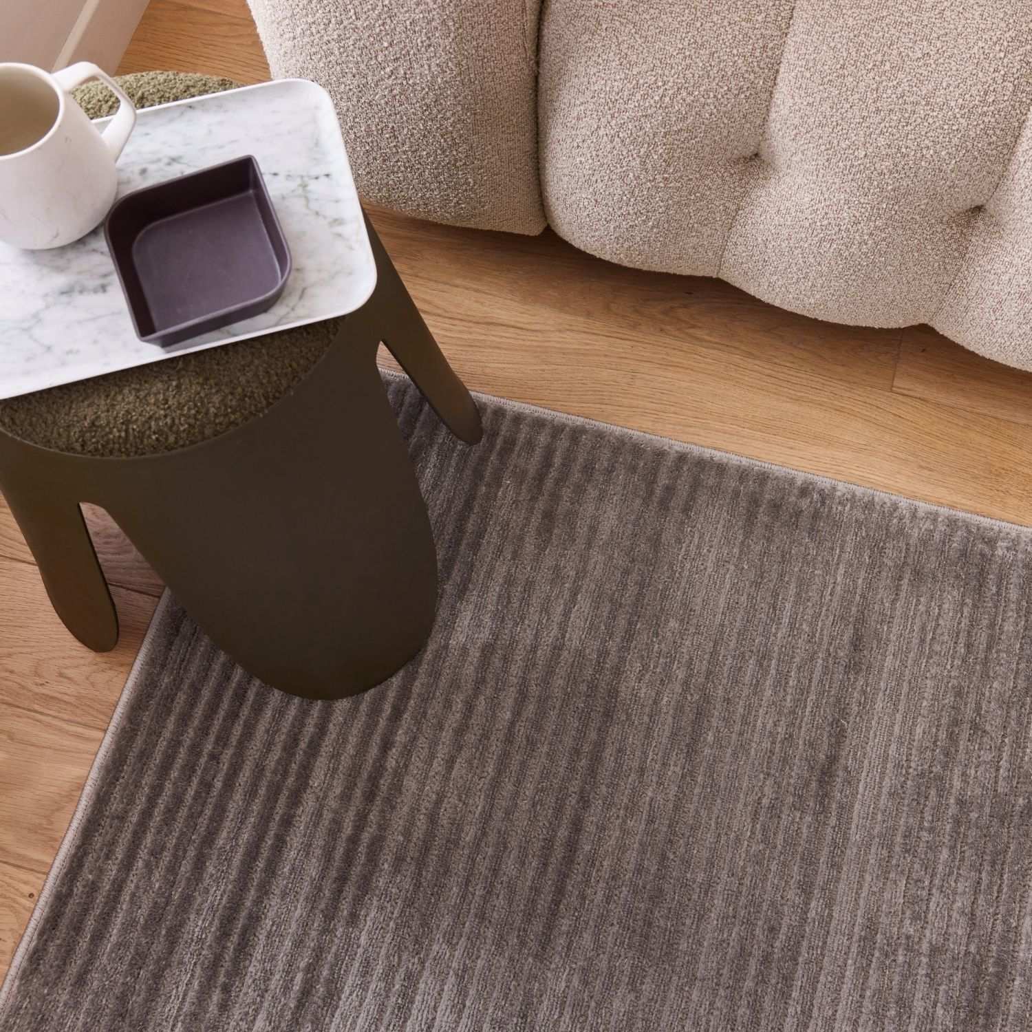 Aura Collection Rug Obsidian in Grey