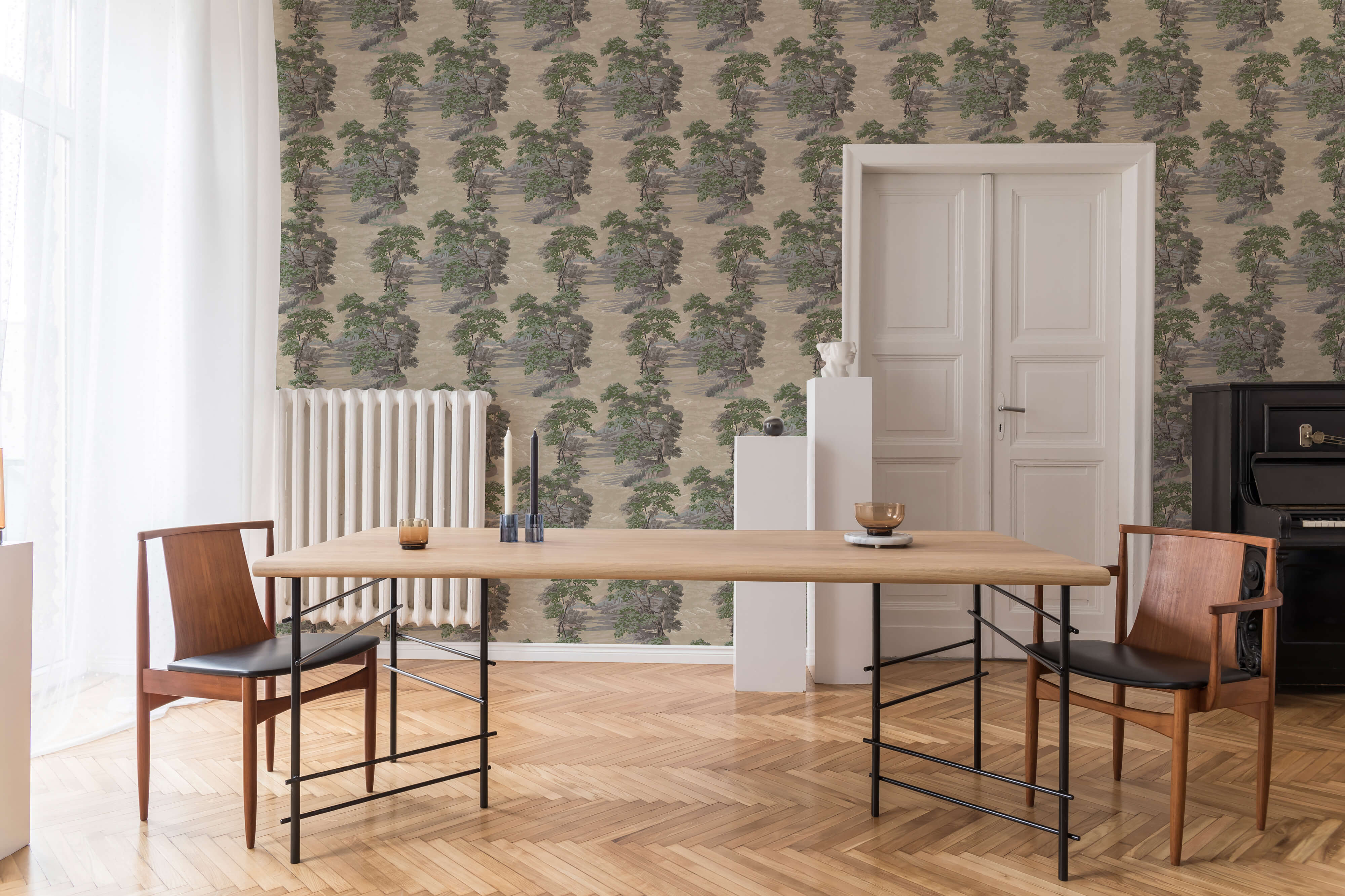 Bobbi Beck Idris Floral Luxury Wallpaper