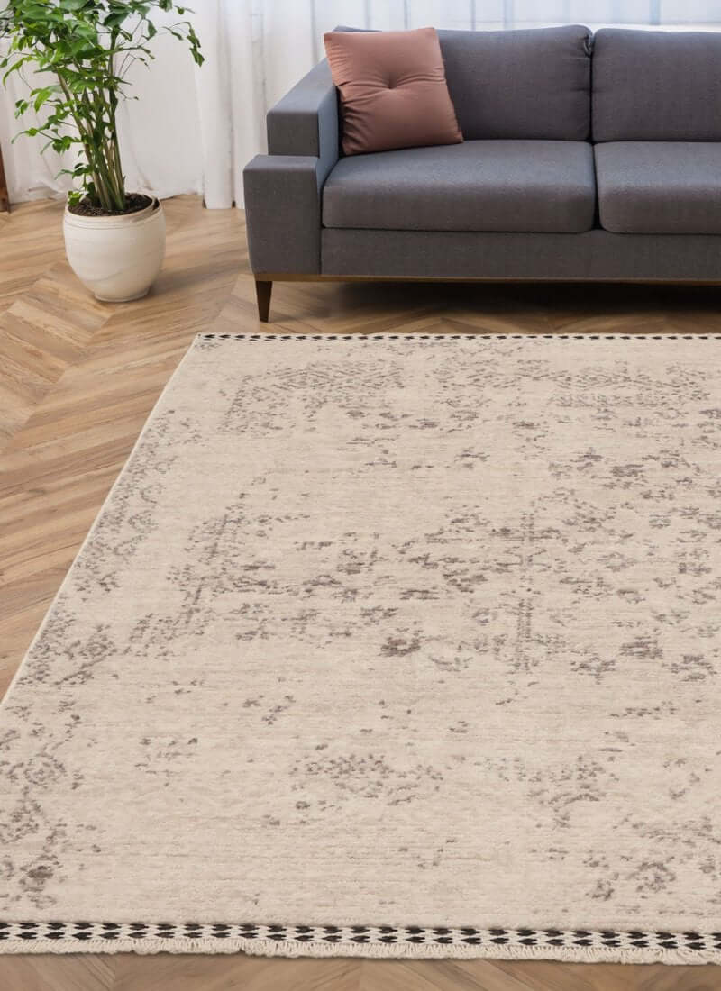 Traditional Medallion Vintage Rug with Cotton Fringe