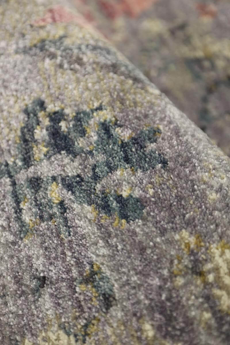 Traditional Floral Vintage Rug – Grey, Blue & Beige Elegance