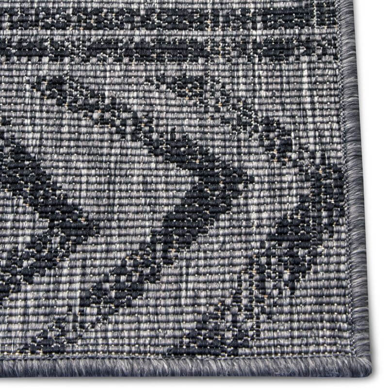 Reversible Geometric Indoor-Outdoor Flatweave Rug