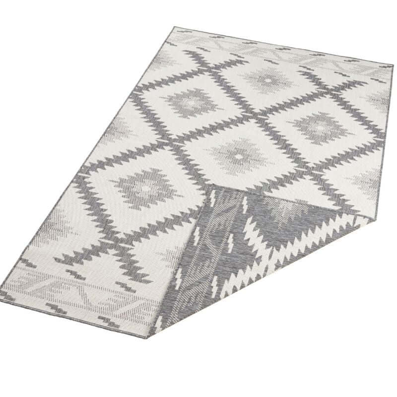 Malibu Reversible Indoor-Outdoor Rug Diamond Design