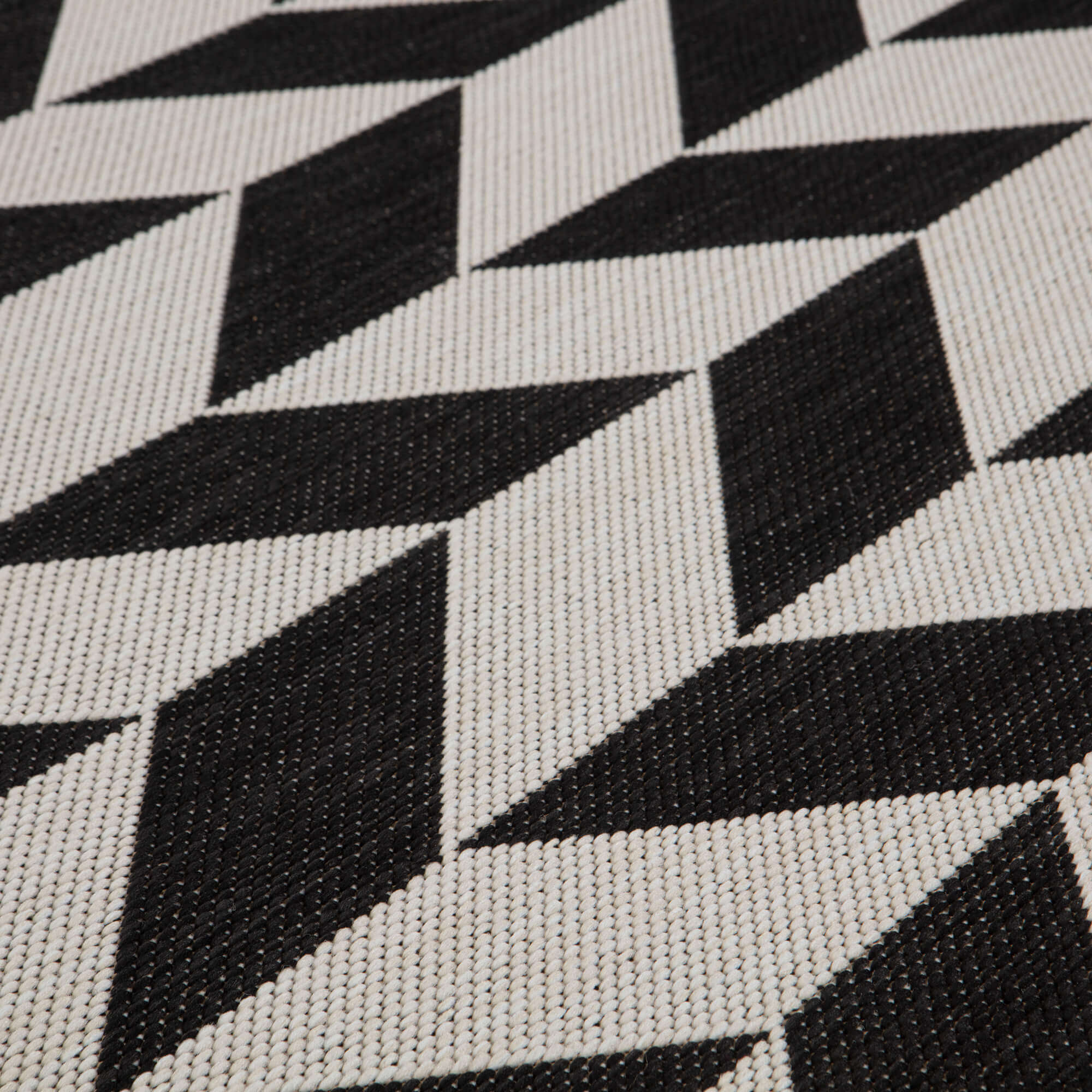 Ecology Outdoor Rug Black | 600Bl