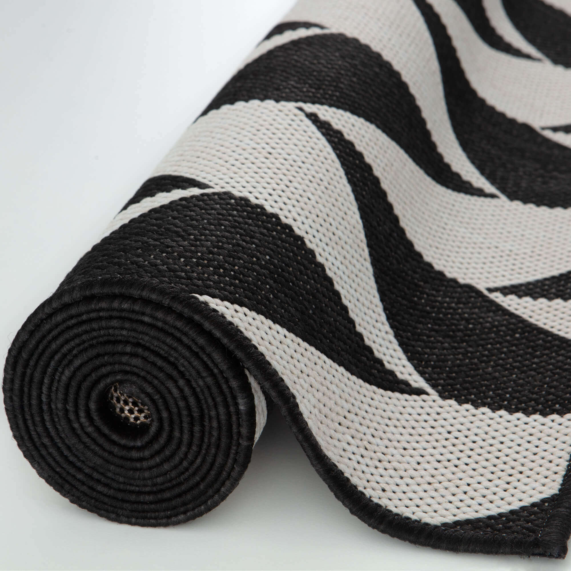 Ecology Outdoor Rug Black | 600Bl