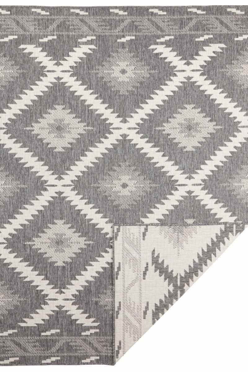 Malibu Reversible Indoor-Outdoor Rug Diamond Design