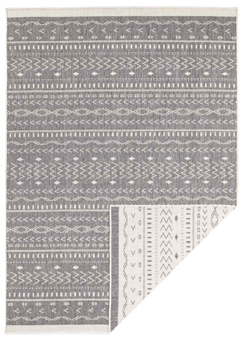 Kuba Reversible Indoor-Outdoor Rug