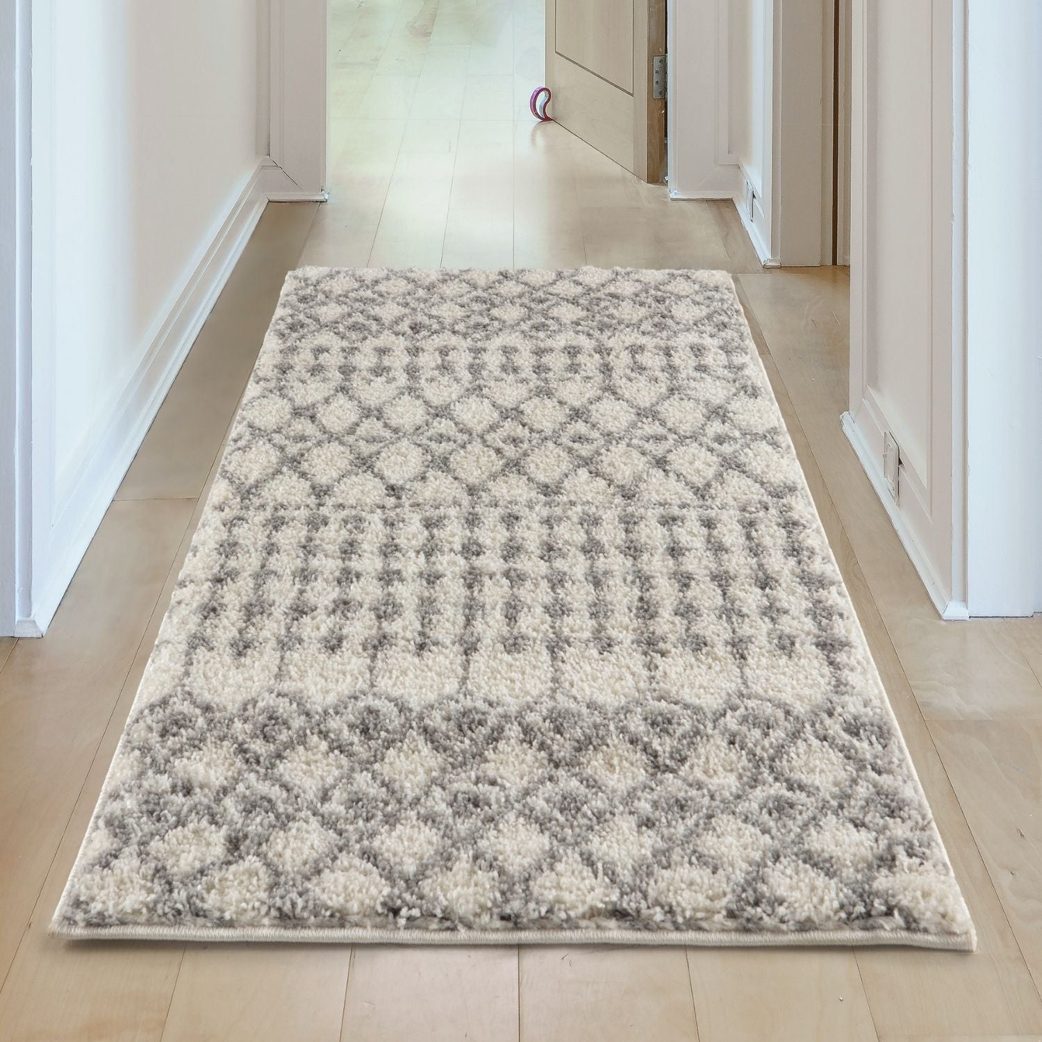 Moroccan Ivory Grey Shaggy Rug | 1000