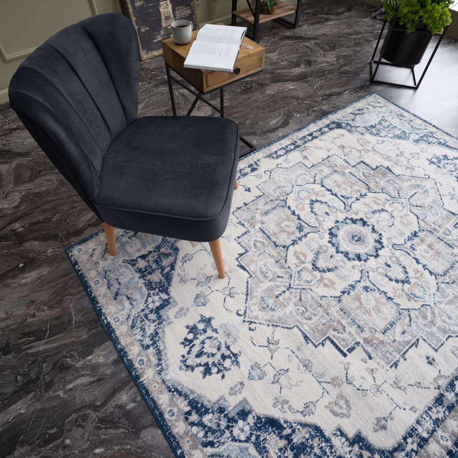 Montana Vintage Navy Rugs | 4000