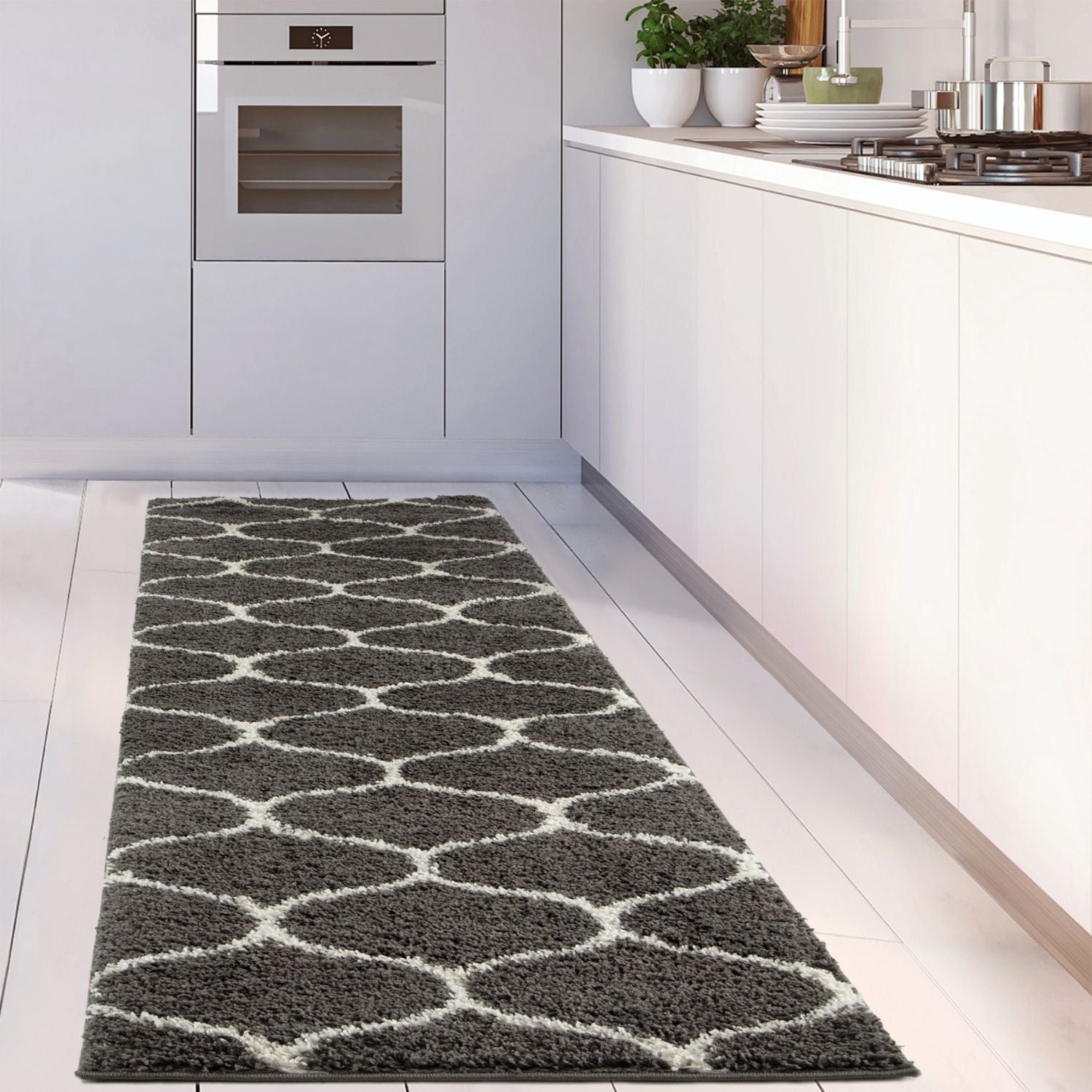 Moroccan Dark Grey Shaggy Rug | 640