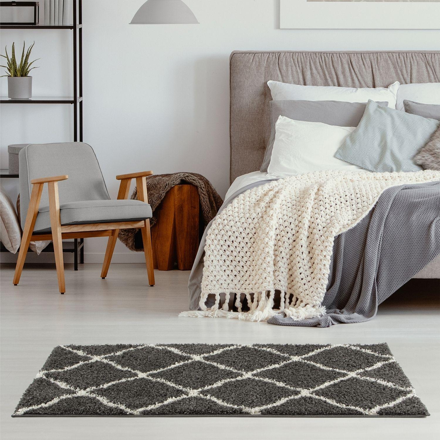 Moroccan Dark Grey Shaggy Rug | 740
