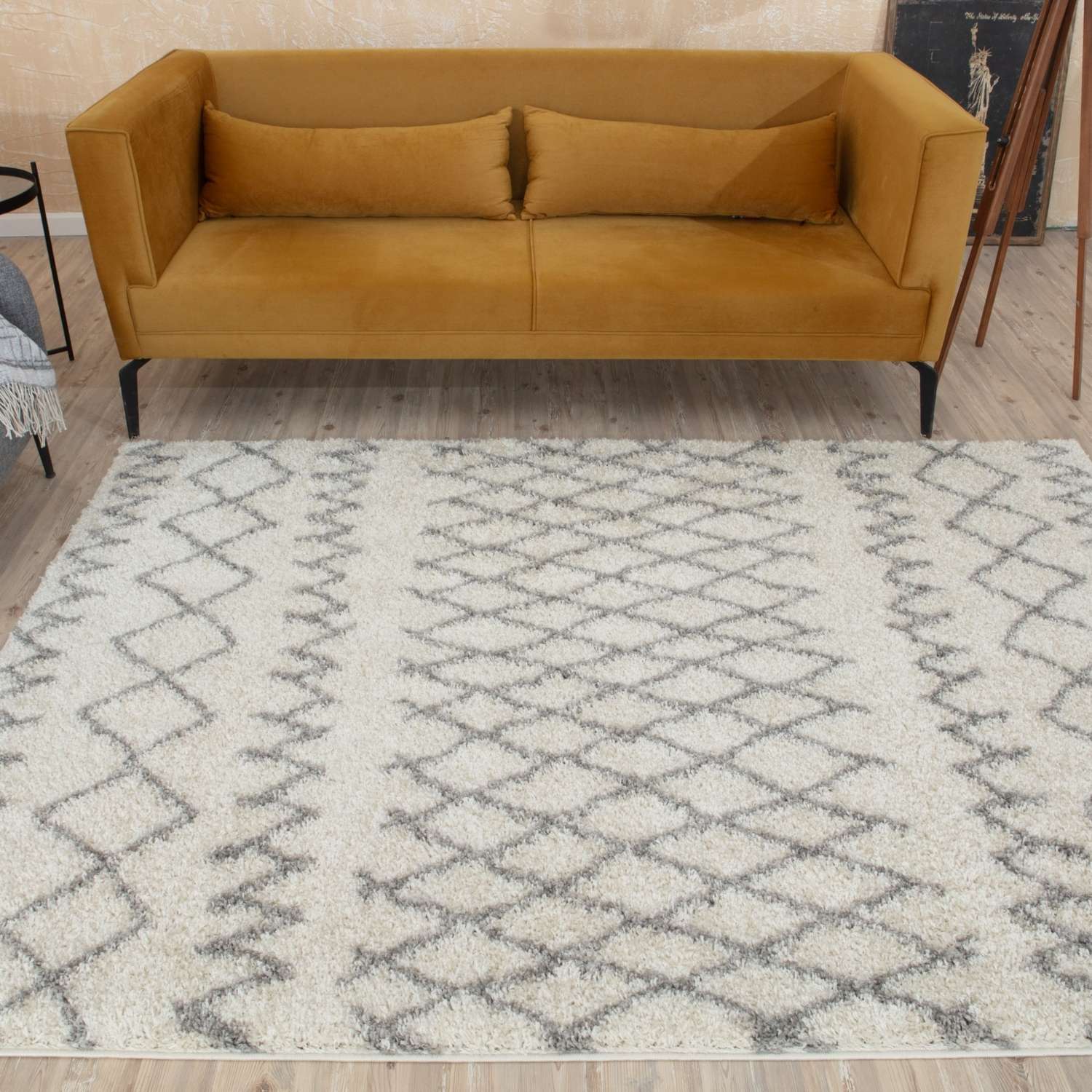 Moroccan Ivory Grey Shaggy Rug | 900