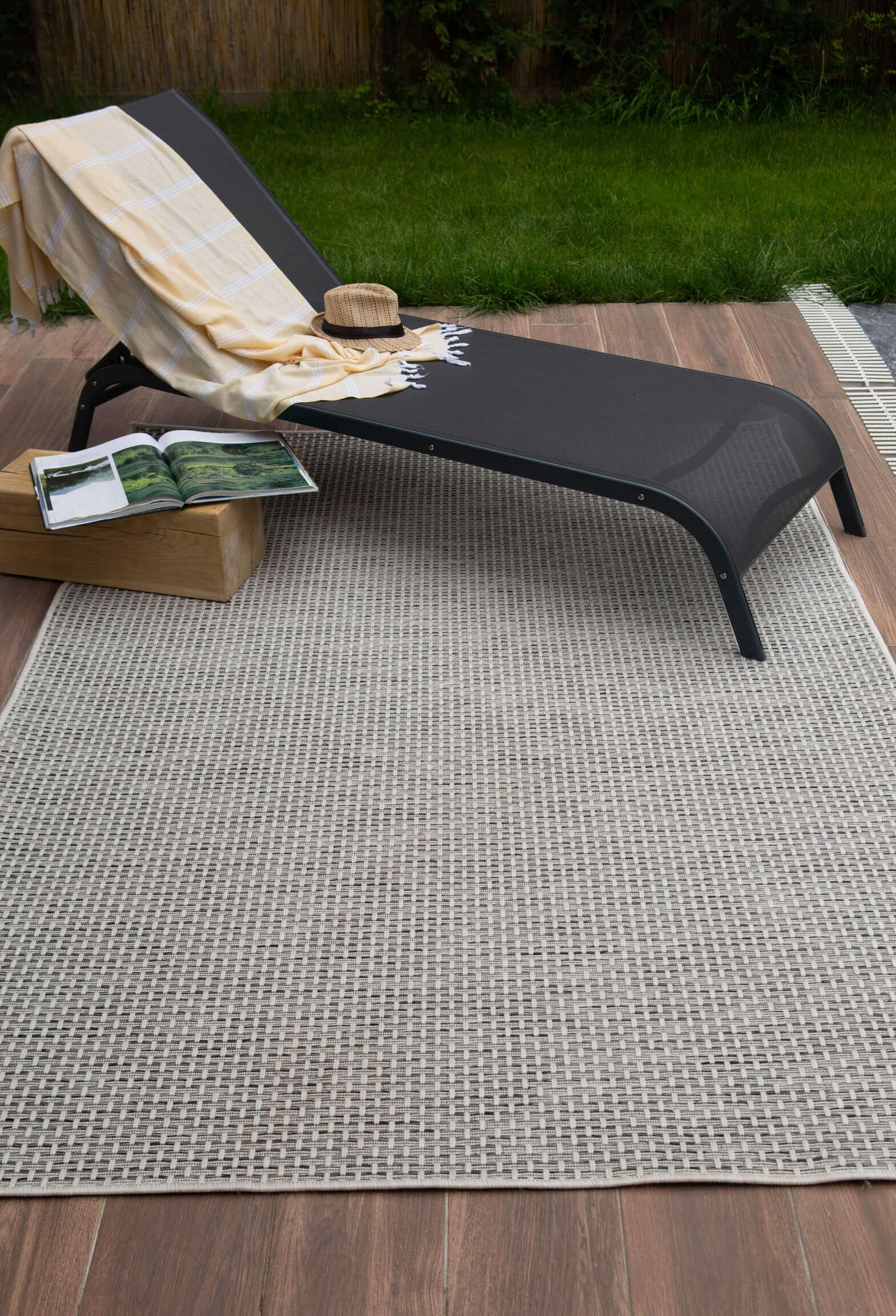 Magic Outdoor Rug Cream | 3610