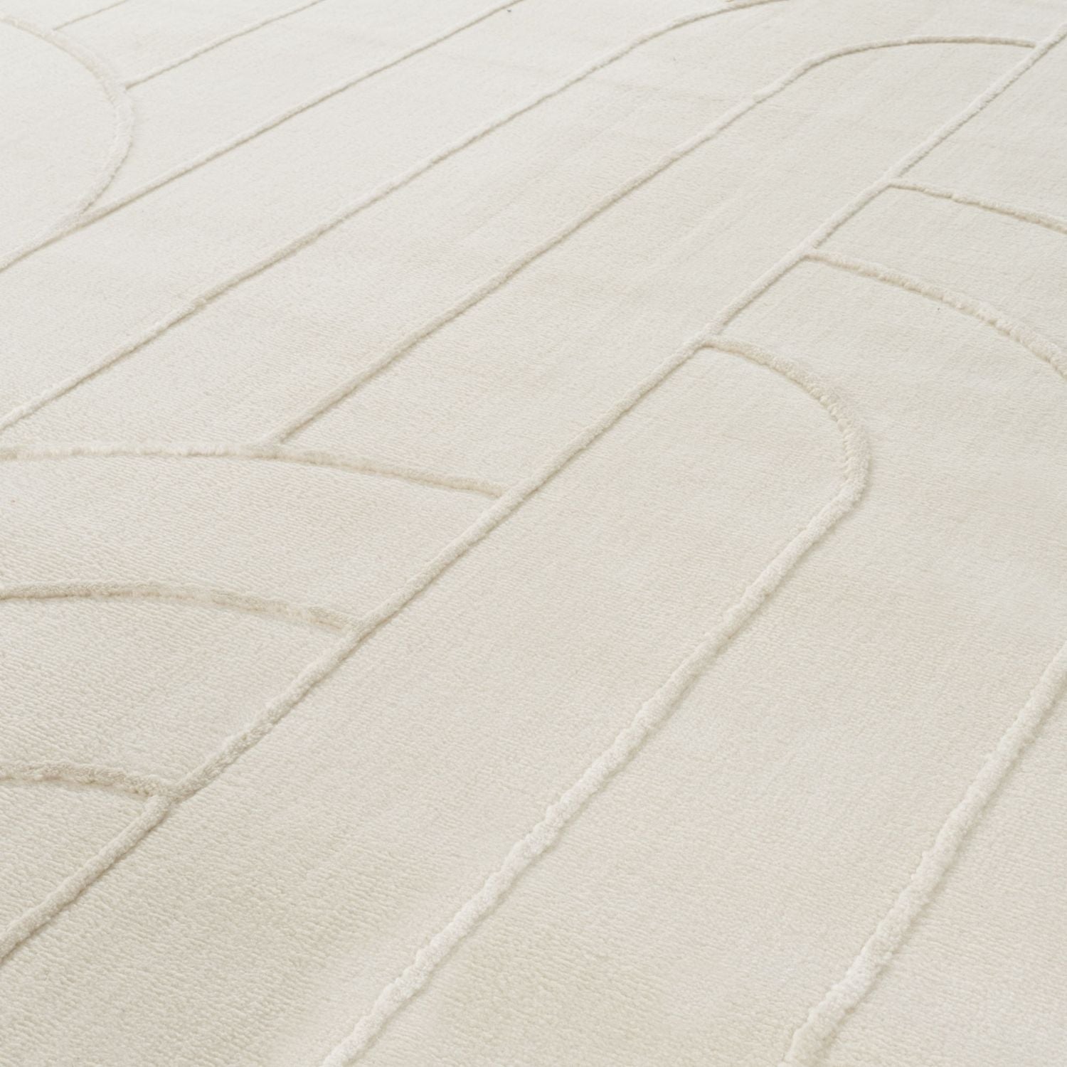 Aura Collection Rug Halo in Cream