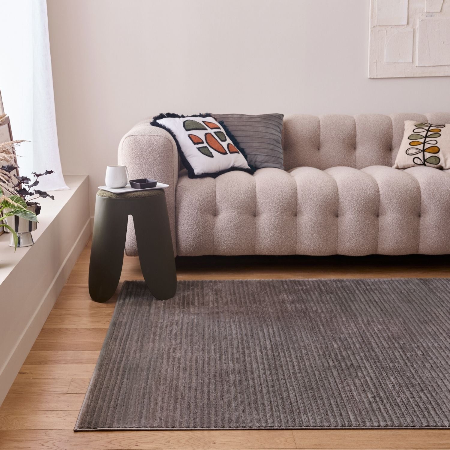 Aura Collection Rug Obsidian in Grey