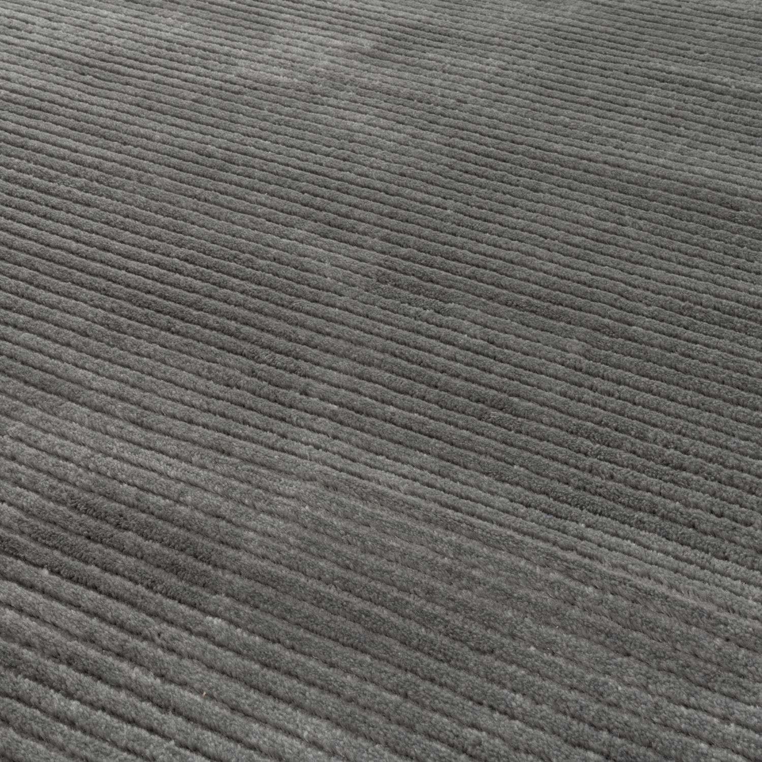 Aura Collection Rug Obsidian in Grey