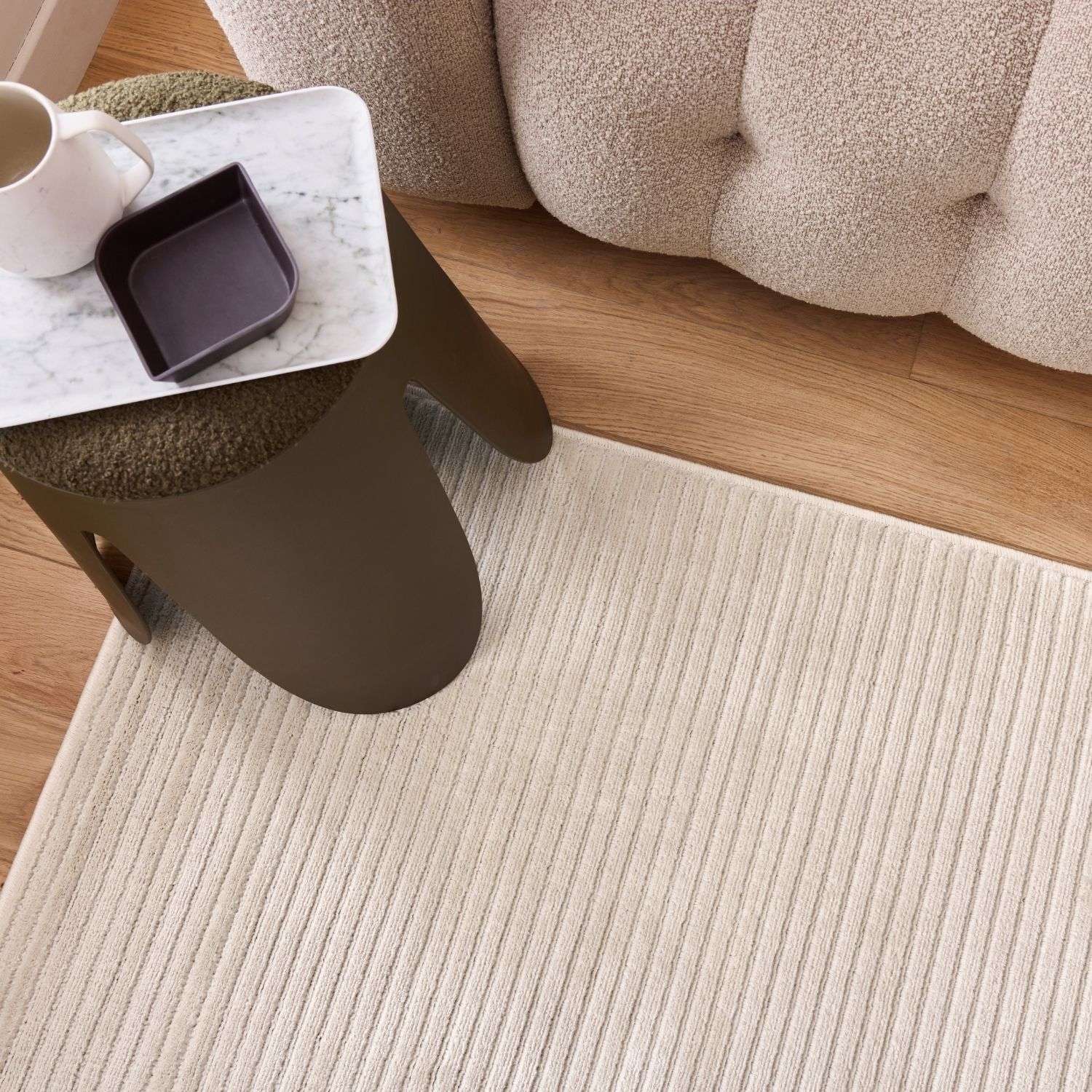 Aura Collection Rug Pearl in Cream