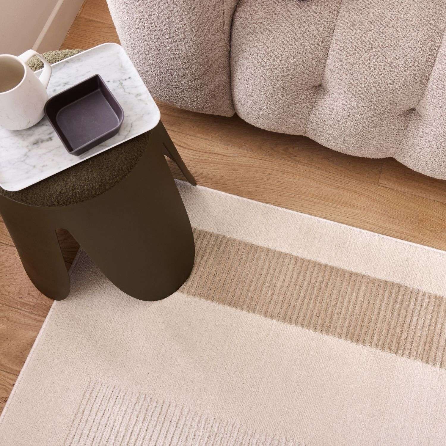 Aura Collection Rug Vista in Beige