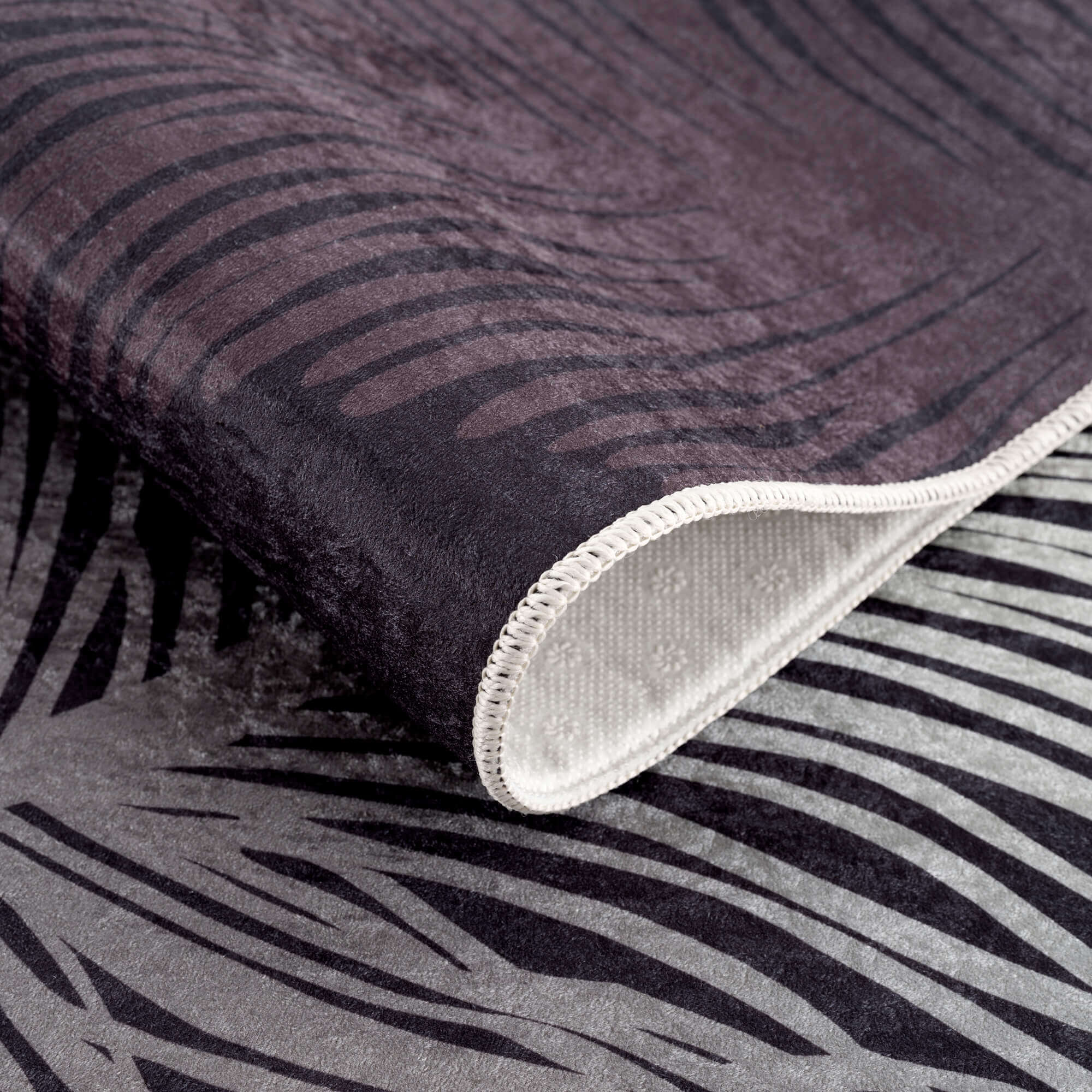 Caimas Collection Washable Rugs in Grey | 2986