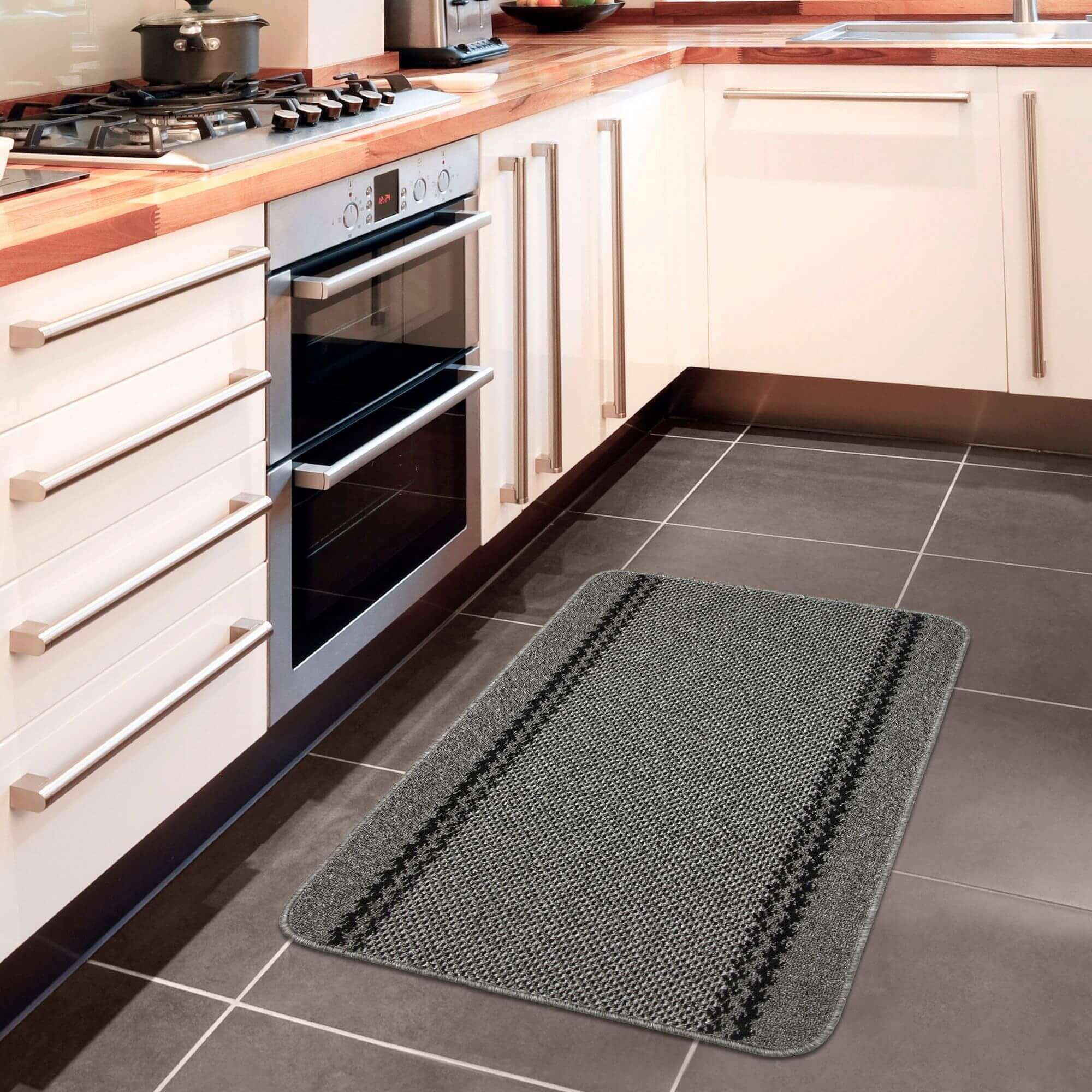 Washable Bordered Dark Grey Rug | 116D