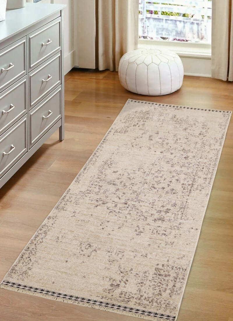 Traditional Medallion Vintage Rug with Cotton Fringe