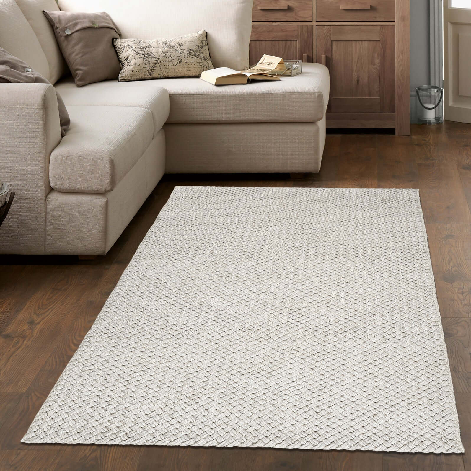 Solid Design Recycled Low Pile Eco Rug | Nila