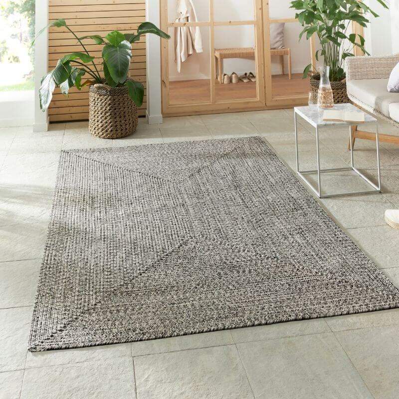 Indoor Outdoor Trenzado Rug – Bordered Plain Design