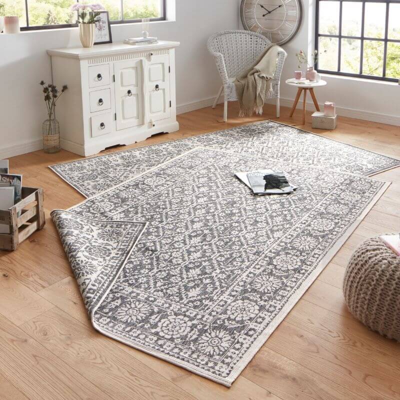 Reversible Indoor-Outdoor Curacao Rug