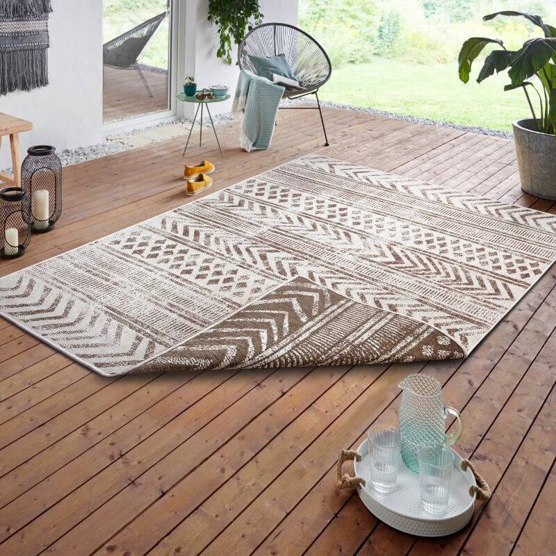 Reversible Geometric Indoor-Outdoor Flatweave Rug