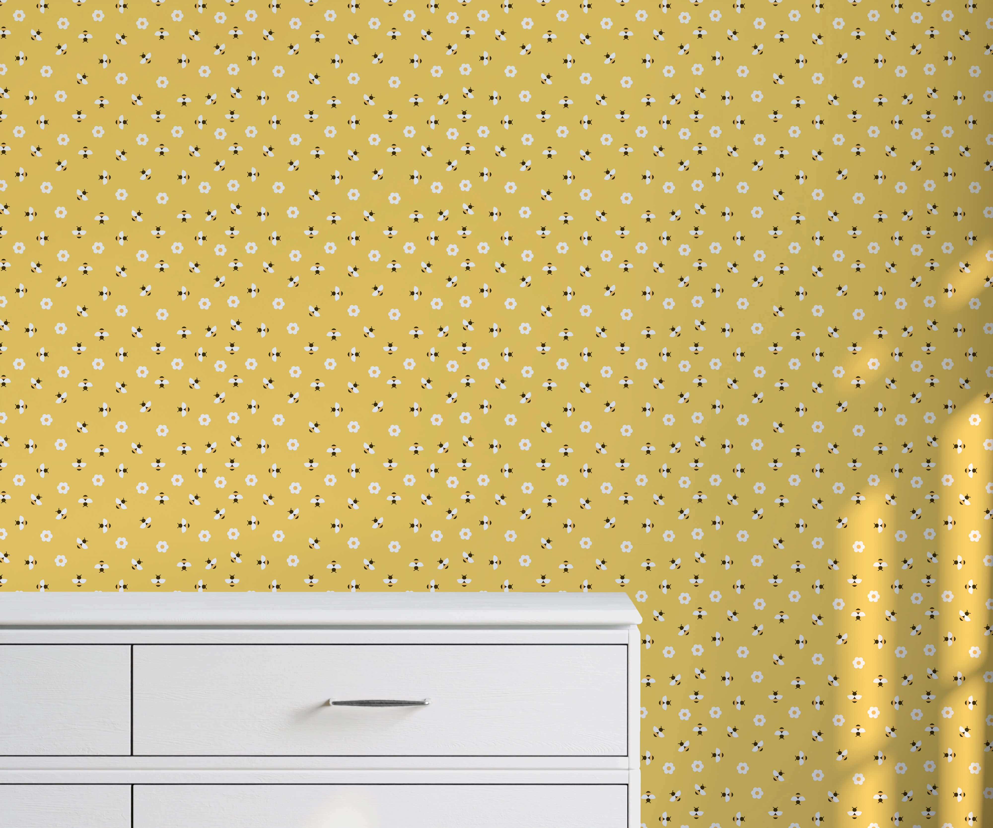 Bobbi Beck Bizzy Bee Animal Luxury Wallpaper