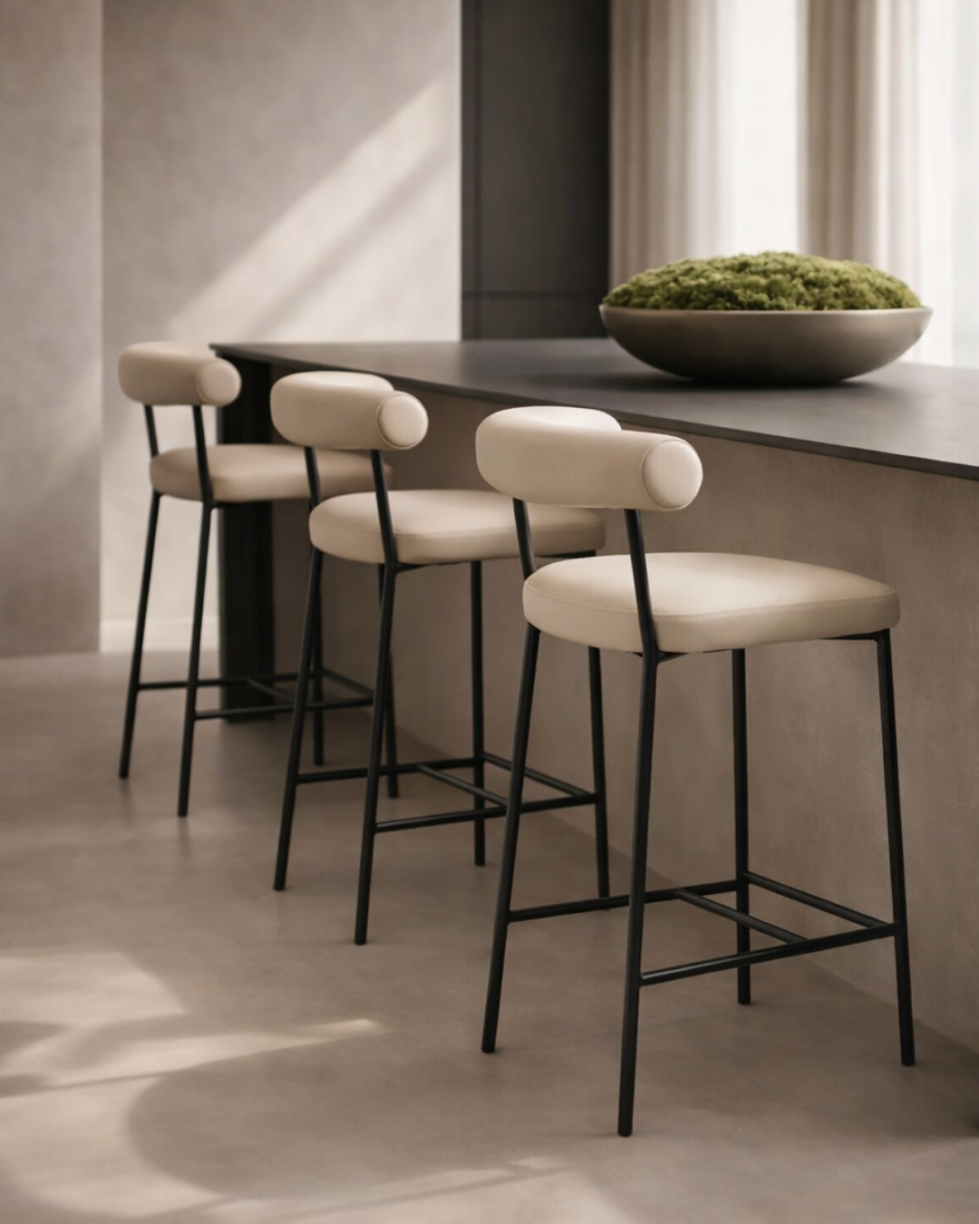Alita Stool - Dark Marble